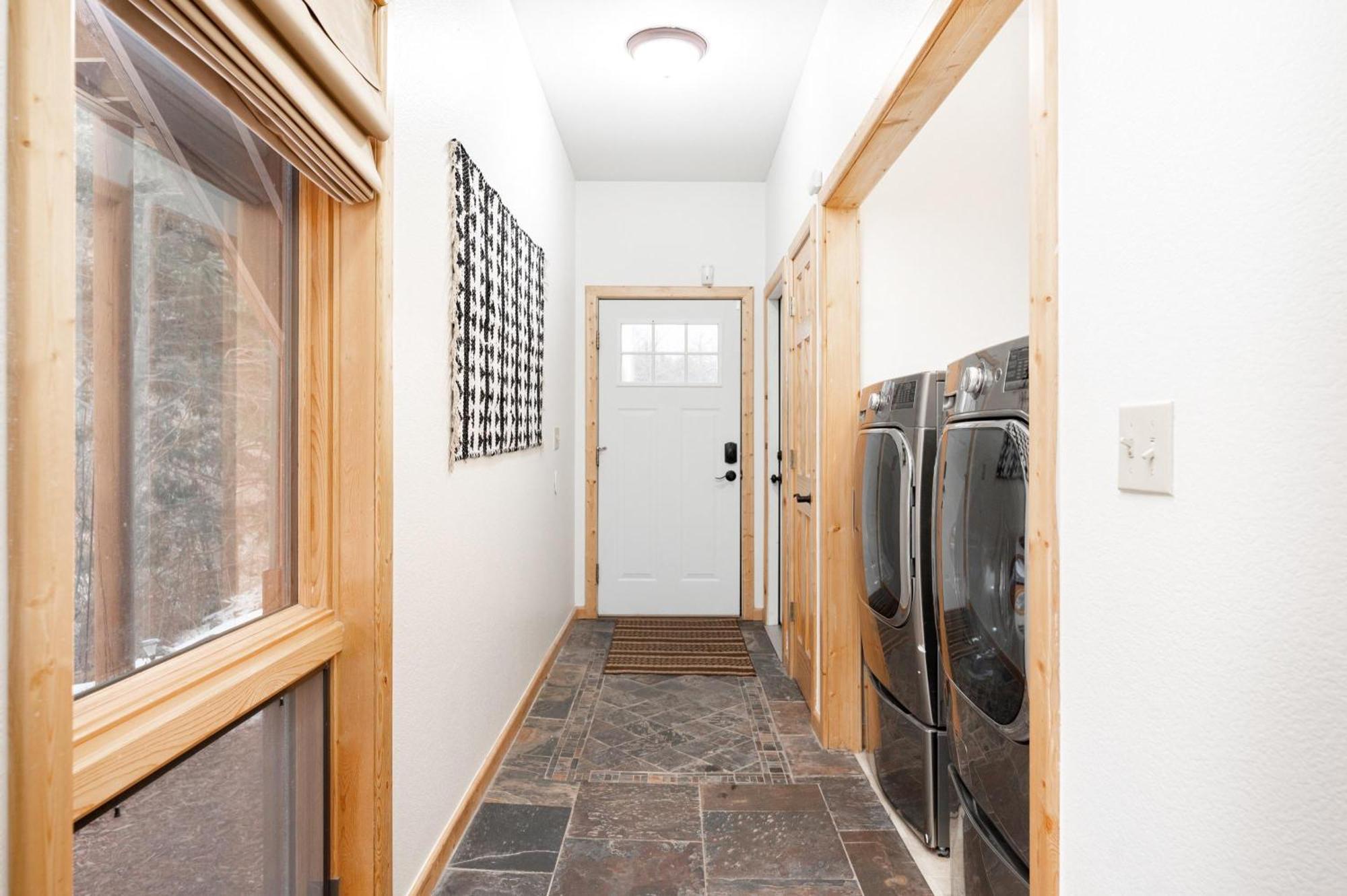 Iconic Log Cabin Escape - Idaho Springs - Hot Tub Exterior photo